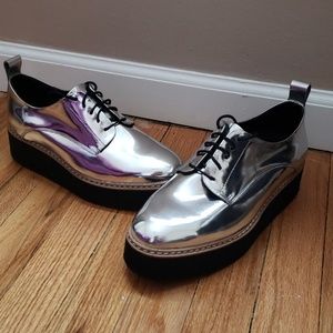 Metallic Silver platform Shoe